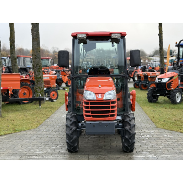 Kubota KB-20 su žemės dirbimo freza