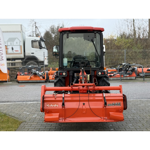 Kubota KB-20 su žemės dirbimo freza