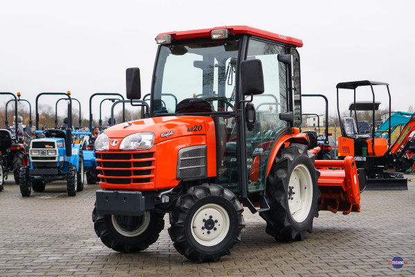 Kubota KB-20 su žemės dirbimo freza