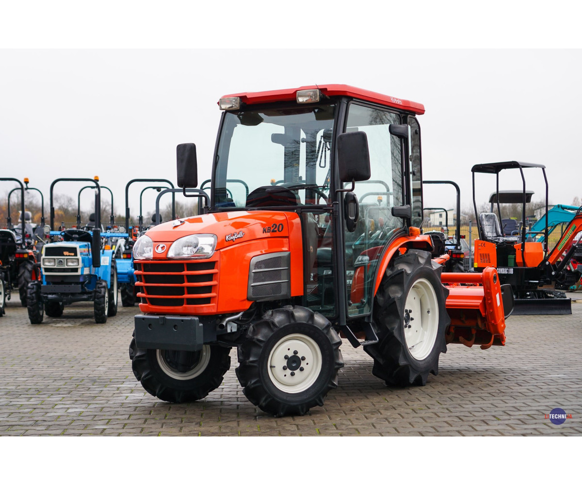 Kubota KB-20 su žemės dirbimo freza