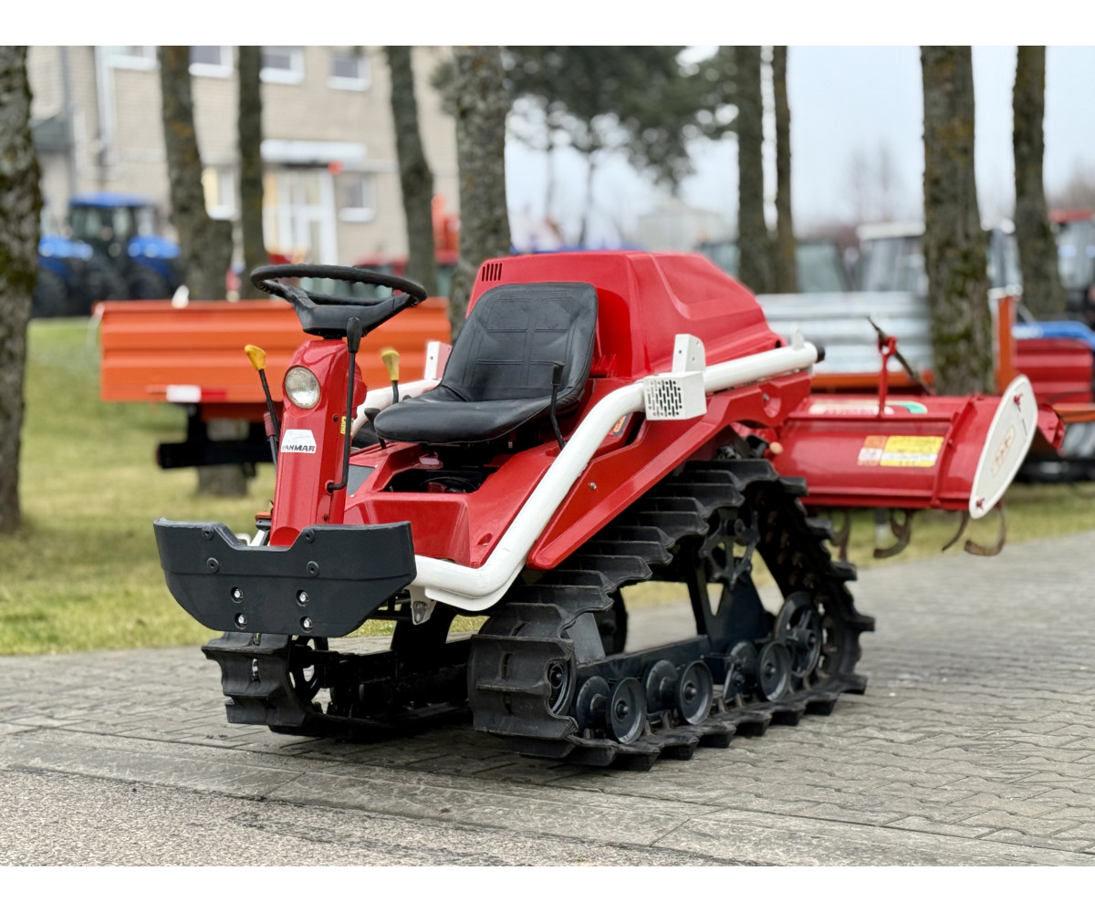 Yanmar AC-10 su žemės dirbimo freza