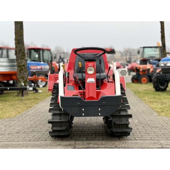 Yanmar AC-10 su žemės dirbimo freza