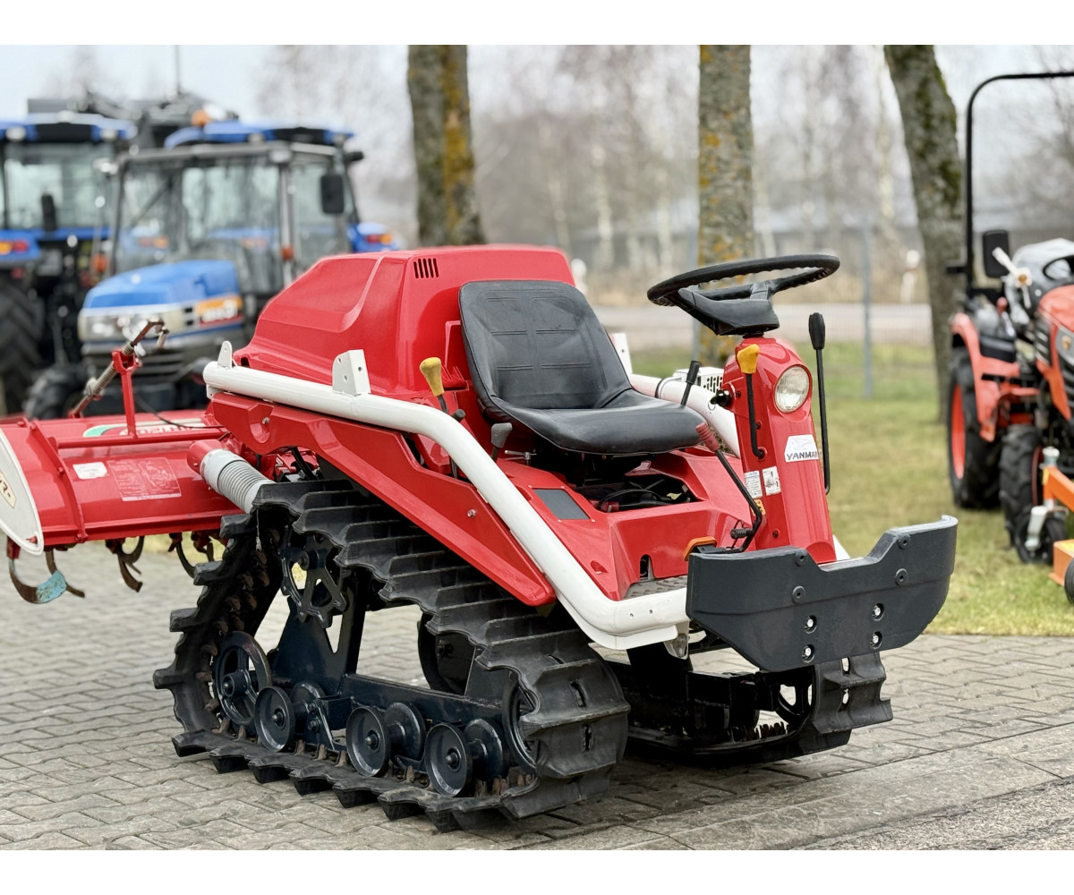 Yanmar AC-10 su žemės dirbimo freza