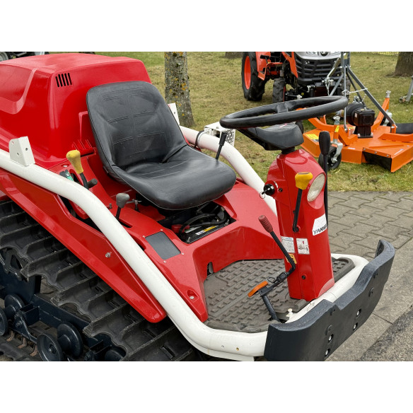 Yanmar AC-10 su žemės dirbimo freza