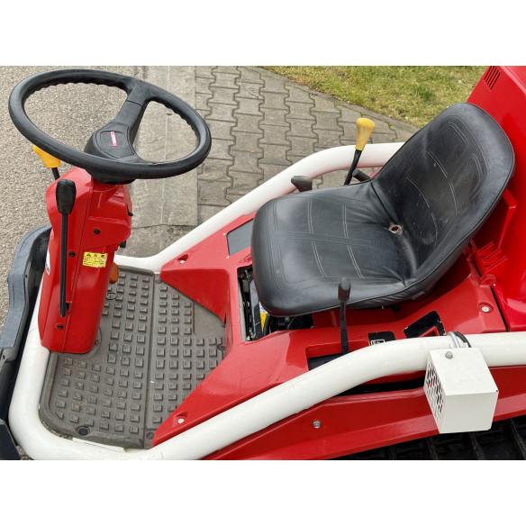 Yanmar AC-10 su žemės dirbimo freza