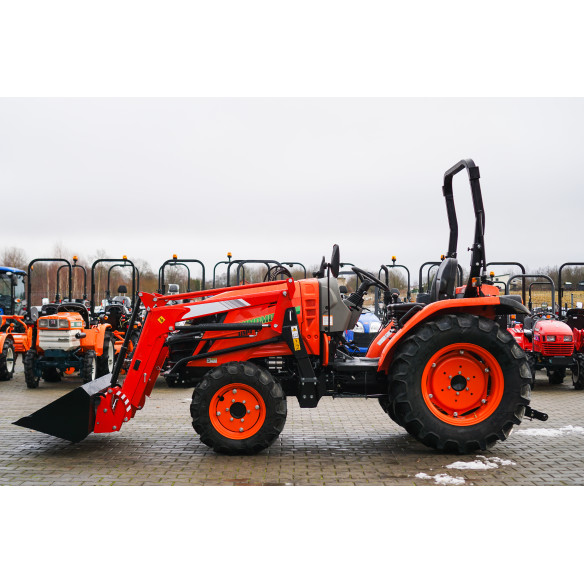 Hinomoto HM475 su frontaliniu krautuvu