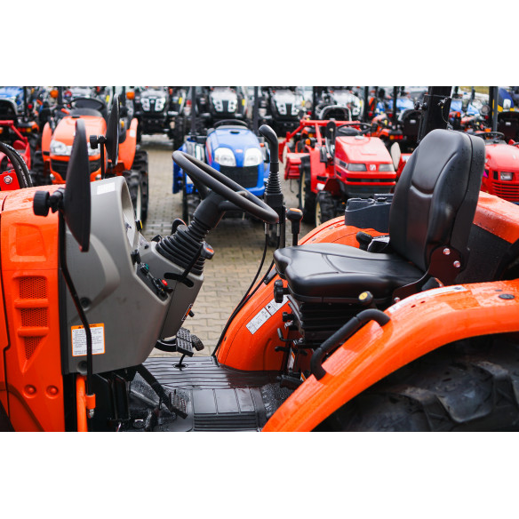 Hinomoto HM475 su frontaliniu krautuvu