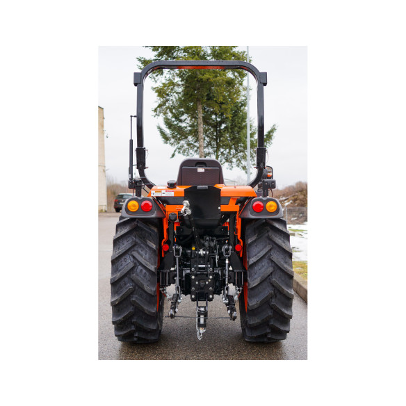 Hinomoto HM475 su frontaliniu krautuvu