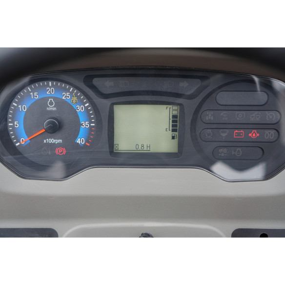 Hinomoto HM475 su frontaliniu krautuvu