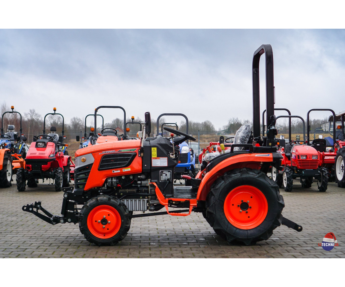 Hinomoto HM-3030 su priekine 3-jų taškų pakaba