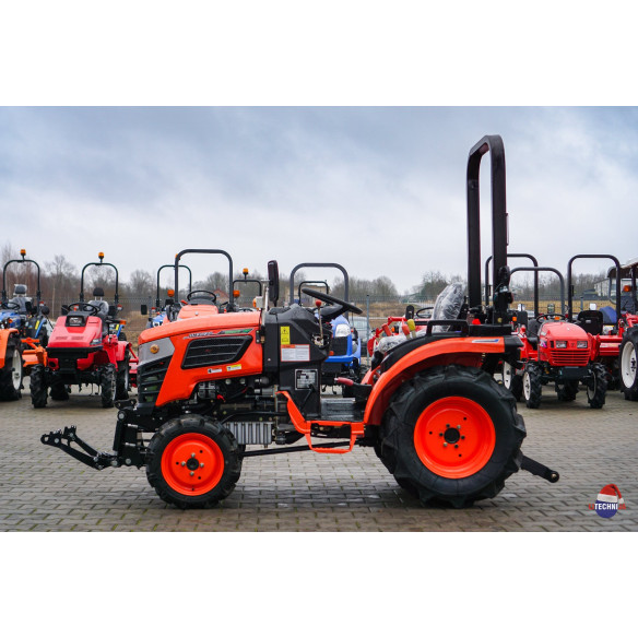 Hinomoto HM-3030 su priekine 3-jų taškų pakaba