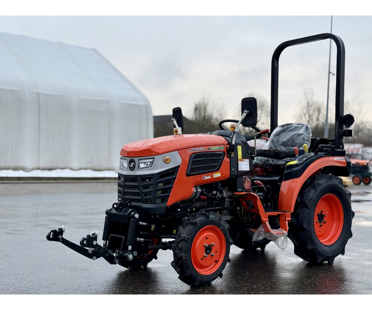 Hinomoto HM-3030 su priekine 3-jų taškų pakaba