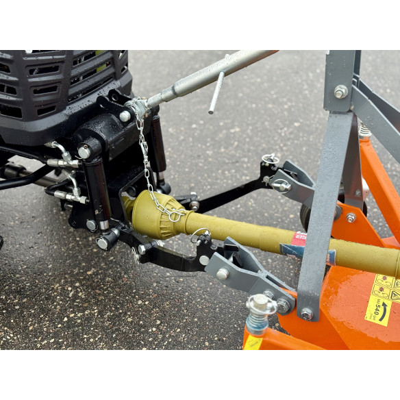 Hinomoto HM-3030 su vejapjove "Mateng" FM-100