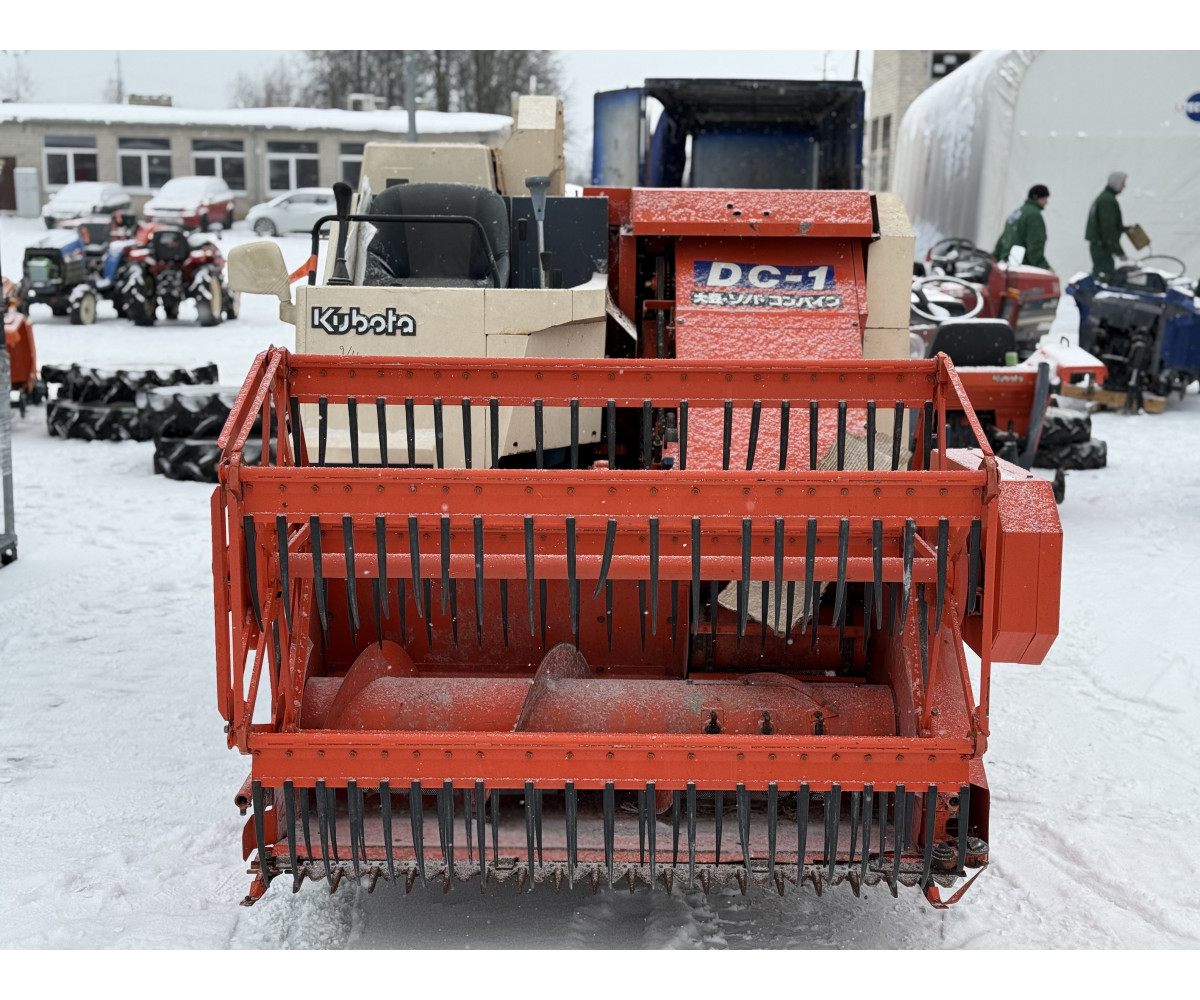 Javų kombainas KUBOTA DC-1