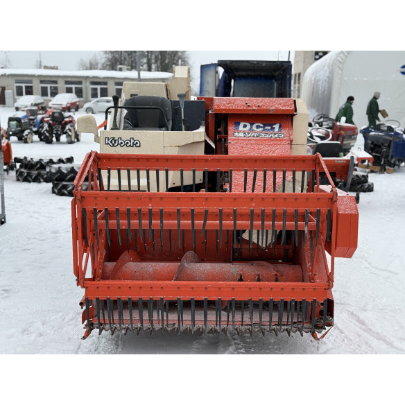 Javų kombainas KUBOTA DC-1