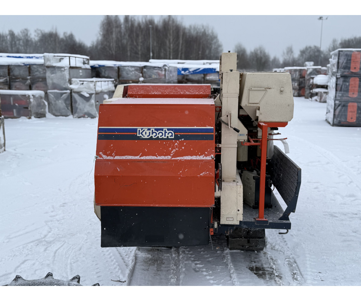 Javų kombainas KUBOTA DC-1