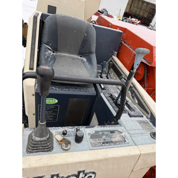 Javų kombainas KUBOTA DC-1