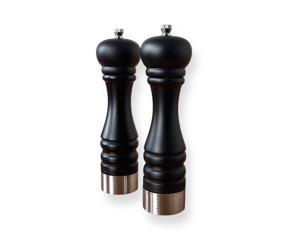 Salt and pepper shaker set Satake Shiro