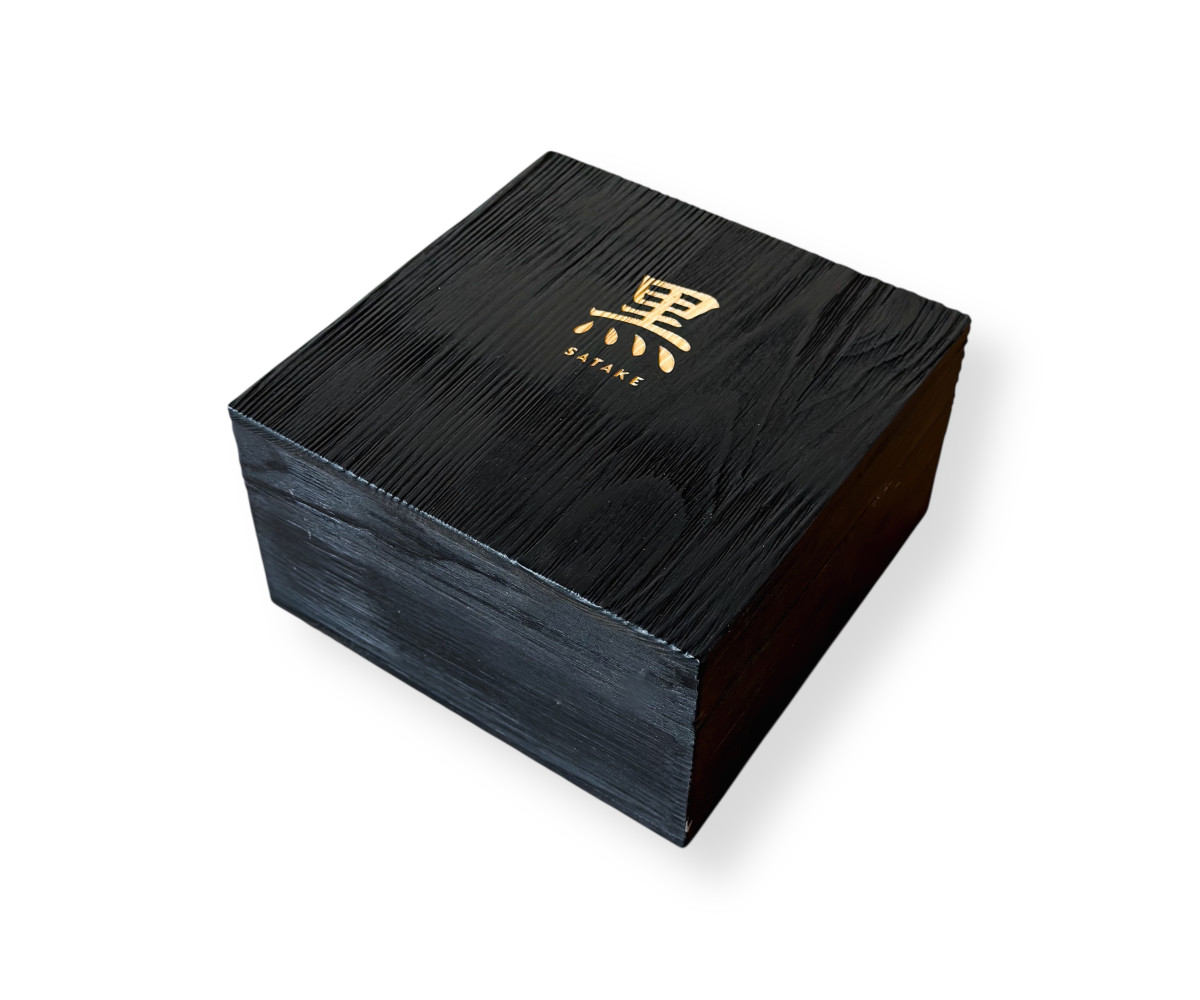 Satake Kuro burger press