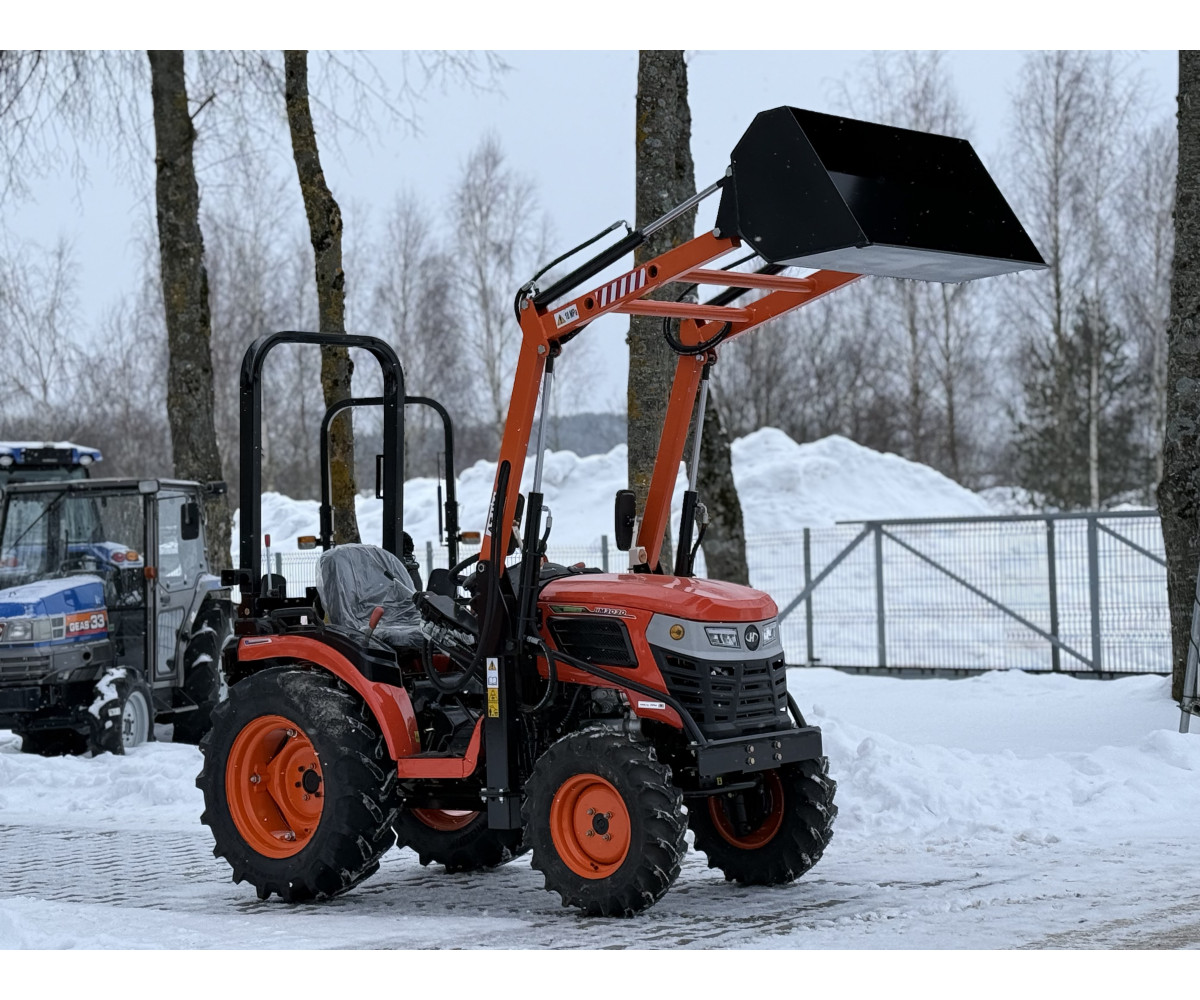 Hinomoto HM3030 with front loader