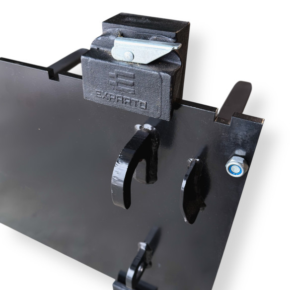 Pallet forks for front loader