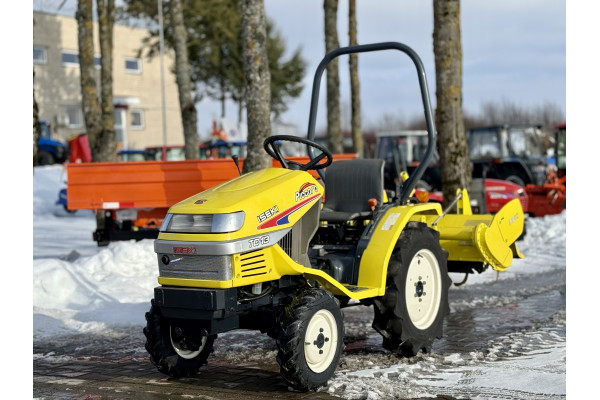 Iseki TC-13 su žemės dirbimo freza