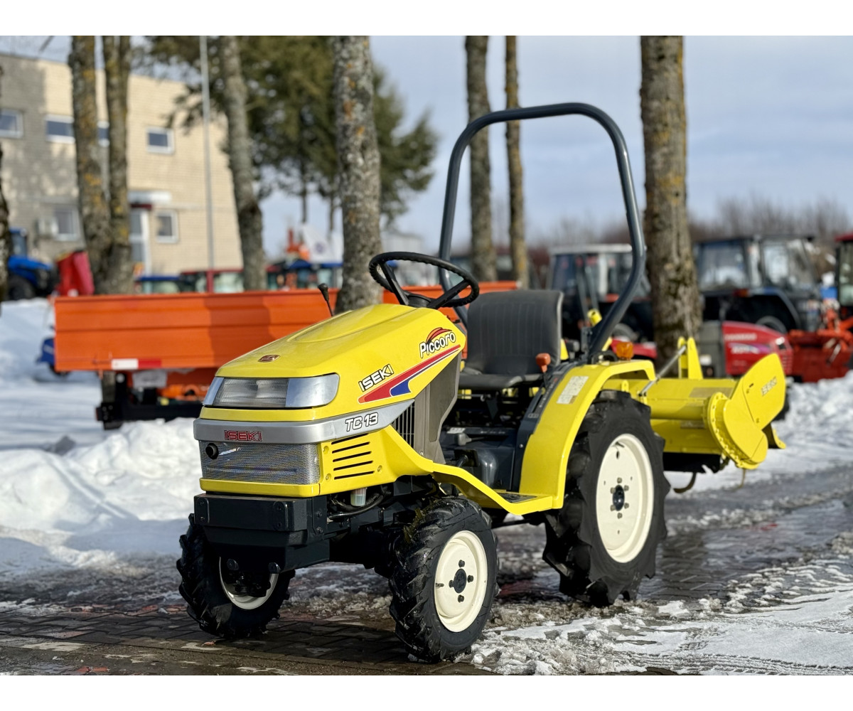 Iseki TC-13 su žemės dirbimo freza