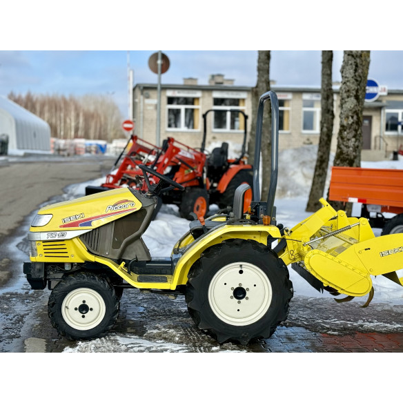 Iseki TC-13 su žemės dirbimo freza