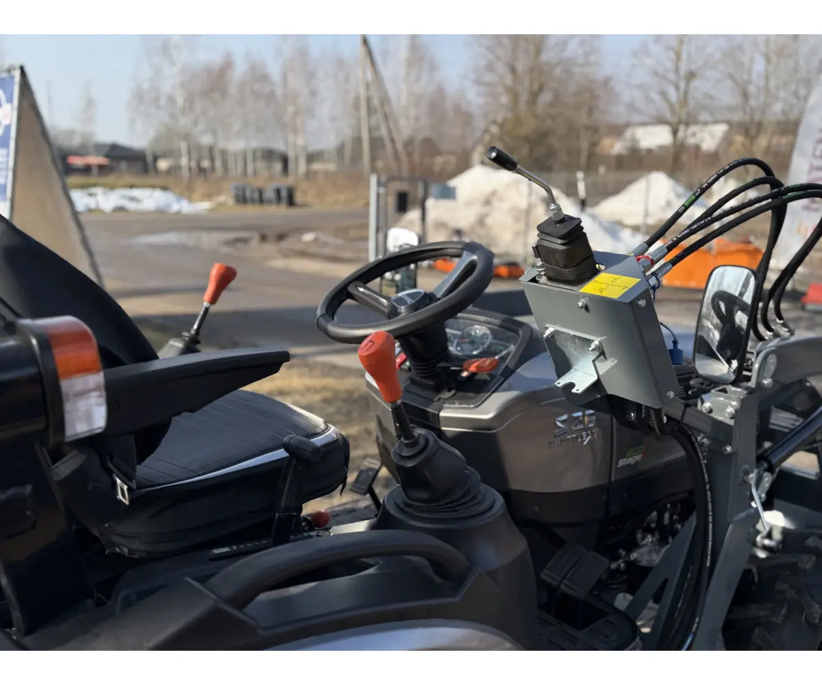 Solis 26 (9+9) su frontaliniu krautuvu