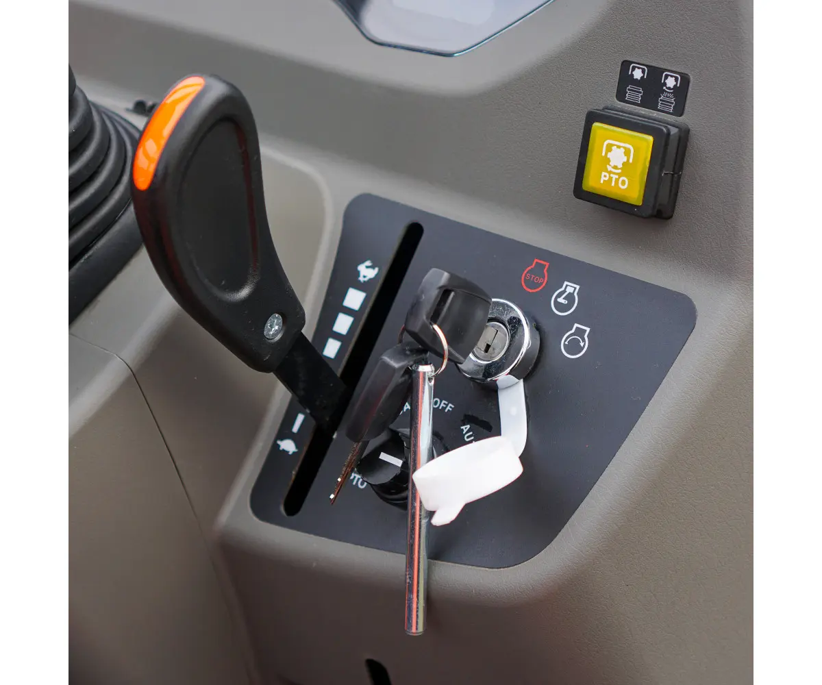 HINOMOTO HM475 su frontaliniu krautuvu