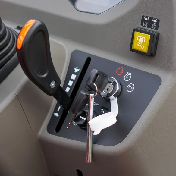 HINOMOTO HM475 su frontaliniu krautuvu