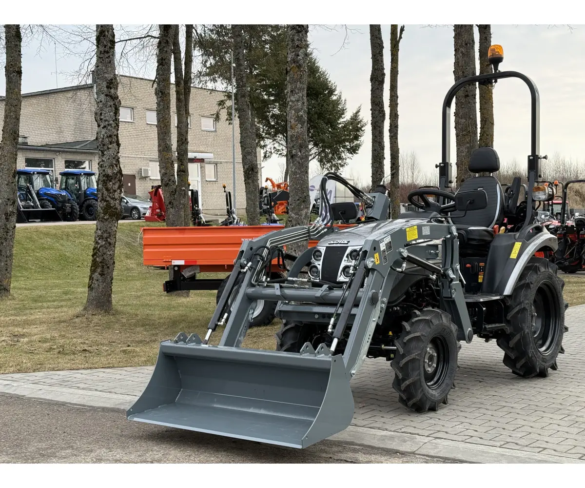 Solis 26HST su frontaliniu krautuvu