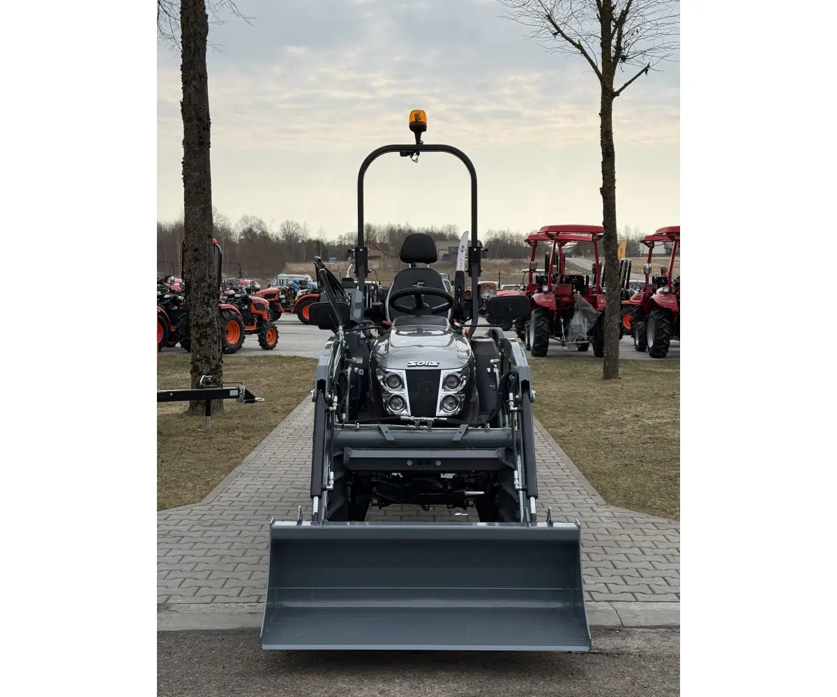 Solis 26HST su frontaliniu krautuvu