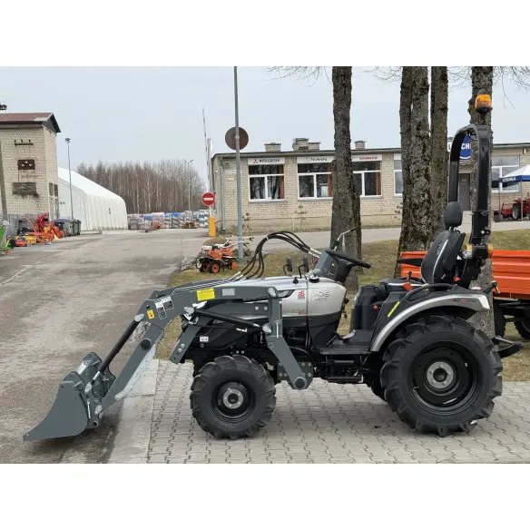 Solis 26HST su frontaliniu krautuvu