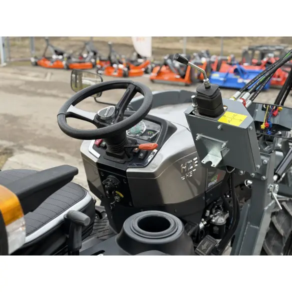 Solis 26HST su frontaliniu krautuvu