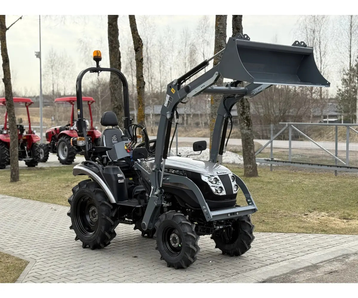 Solis 26HST su frontaliniu krautuvu