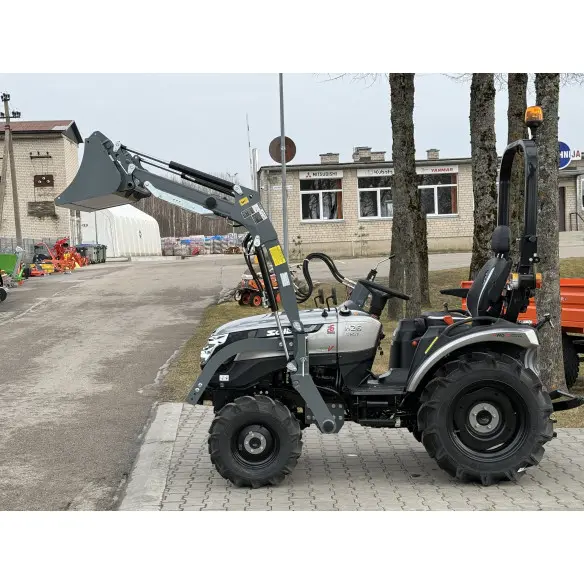 Solis 26HST su frontaliniu krautuvu