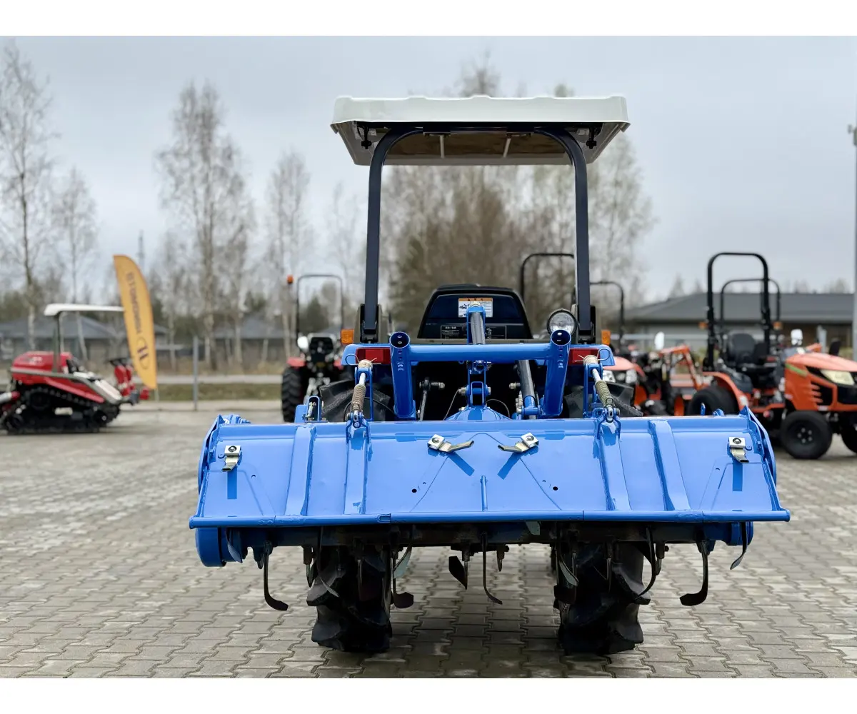 Iseki TF-223 su žemės dirbimo freza