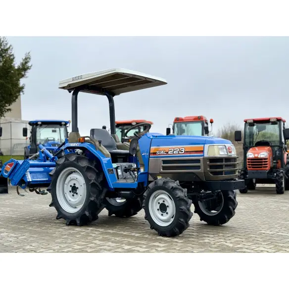 Iseki TF-223 su žemės dirbimo freza