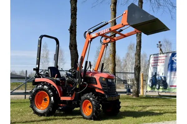 Hinomoto HM3025 su frontaliniu krautuvu