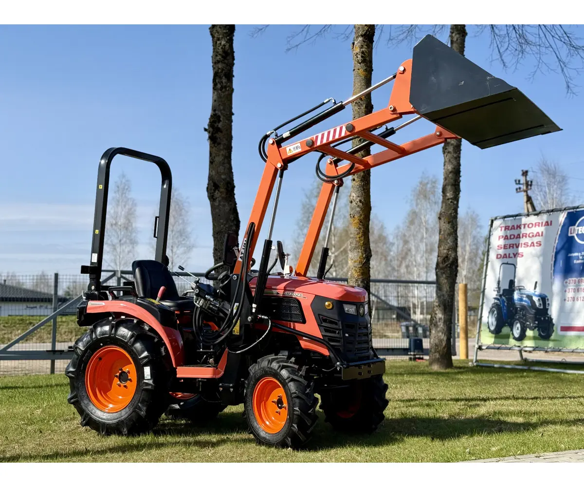 Hinomoto HM3025 su frontaliniu krautuvu