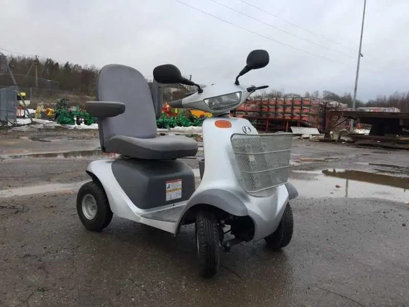 KUBOTA EW-40 elektramobilis